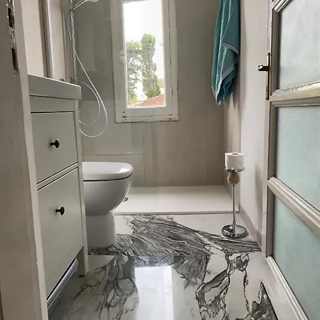 Apartamento 3 Minuti A Piedi Dal Mare Parking & Wifi Included Fiumaretta ,