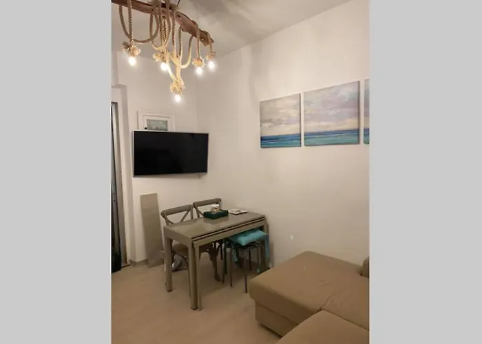 3 Minuti A Piedi Dal Mare Parking & Wifi Included Fiumaretta , Apartman Fiumaretta di Ameglia