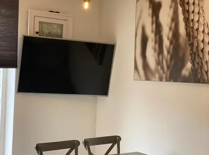 Apartman 3 Minuti A Piedi Dal Mare Parking & Wifi Included Fiumaretta ,