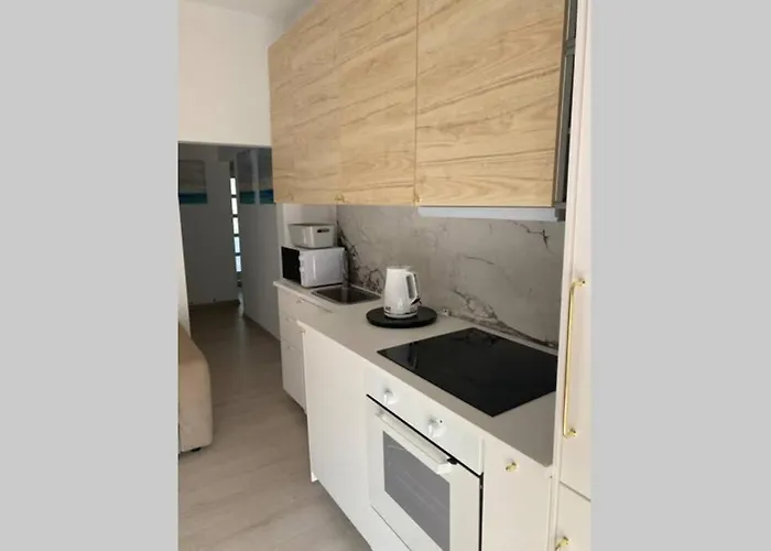 3 Minuti A Piedi Dal Mare Parking & Wifi Included Fiumaretta , Lejlighed