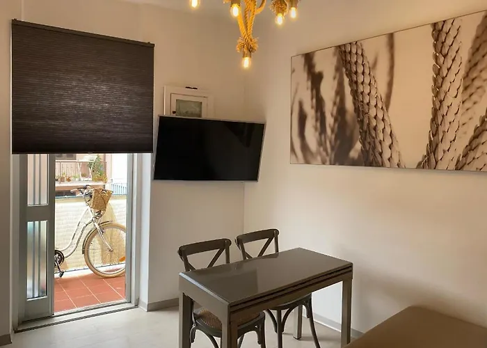 Lejlighed 3 Minuti A Piedi Dal Mare Parking & Wifi Included Fiumaretta ,